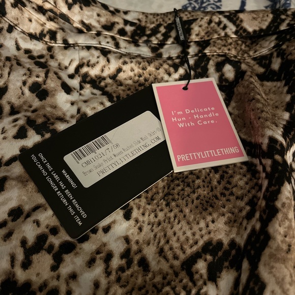 NWT snakeskin skirt - Picture 2 of 3